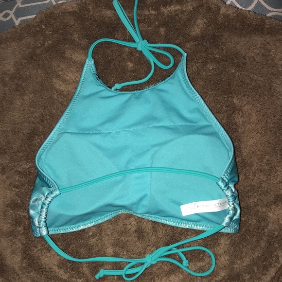 🌸 Blue bikini top - Picture 2 of 3